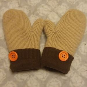 Hand made mittens 100% wool